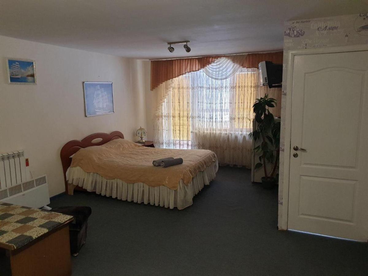 Mini Hotel Vesna Dnipro Eksteriør bilde